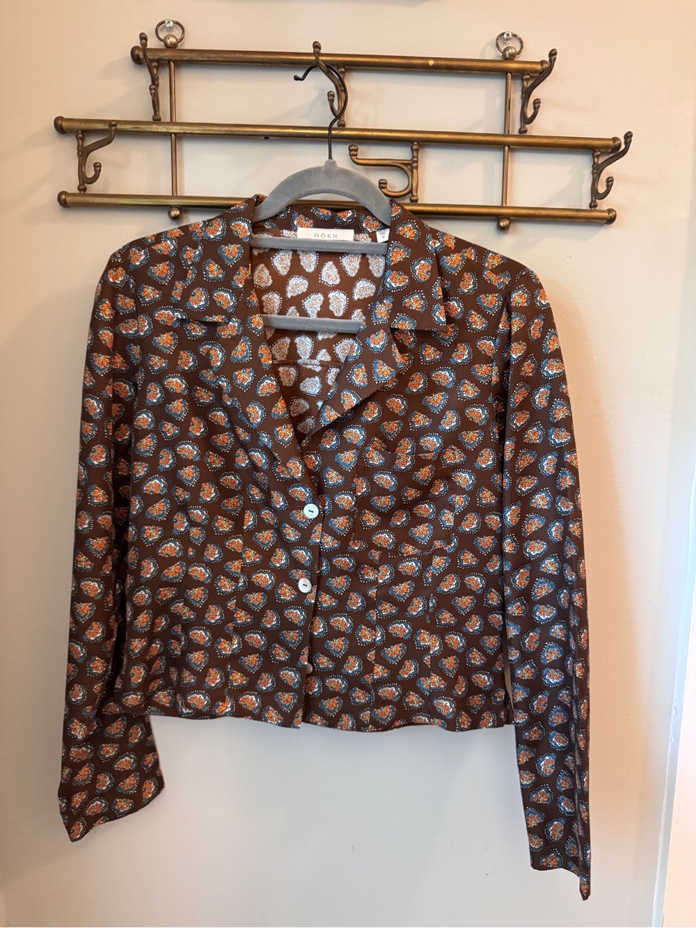 DOÊN 100% Silk Brown Paisley Button-Front Blouse